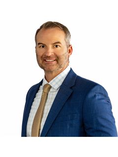 Shane Calder - RE/MAX Associates