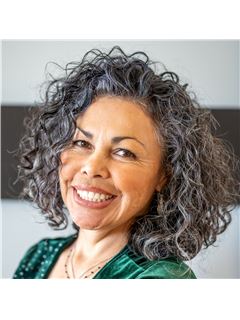 Beatrice Perez-Crawford - RE/MAX 4000 Inc