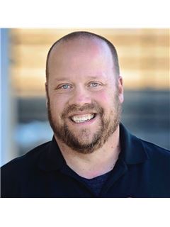 Ryan Blackburn - RE/MAX Real Estate Group