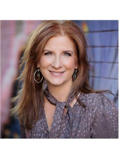 Deb Miller - RE/MAX Professionals