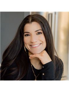 Fatima Nunez - RE/MAX Real Estate Group