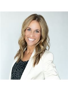 Sharley Funk - RE/MAX Associates