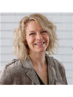 Sarah Prystupa - RE/MAX Alliance