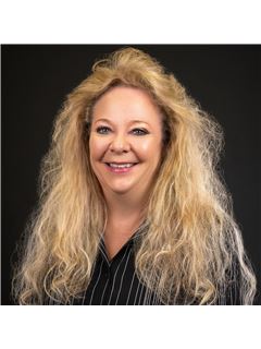 Anita Young - RE/MAX Nexus