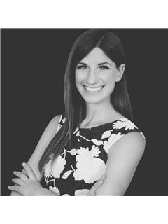 Cassandra Hoffman - RE/MAX Properties of the Summit