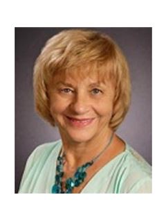 Carolyn Cizek - RE/MAX Nexus