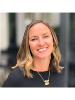 Briana Jackson - RE/MAX Professionals
