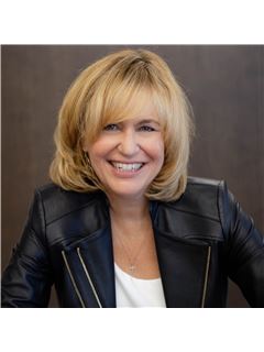 Mary Beth Bonacci - RE/MAX Alliance