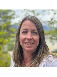 Susan Smith - RE/MAX Properties of the Summit