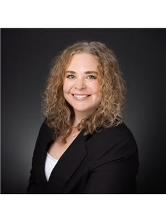 Kaci Pickering - RE/MAX Alliance