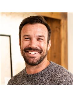 Kevin Ribbens - RE/MAX Leaders