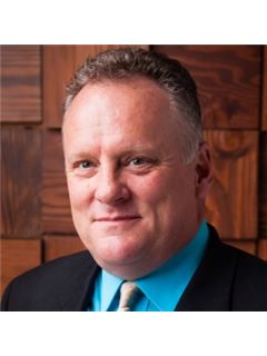 Associate - Robert L. Farnsworth - RE/MAX Associates