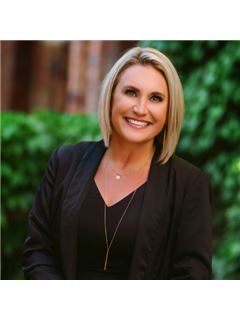 Katie Coleman - RE/MAX 4000 Inc