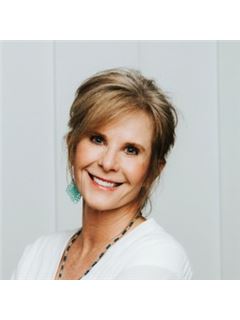 Tami Schall - RE/MAX Associates