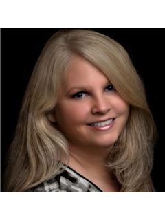 Laura Hermes - RE/MAX Associates