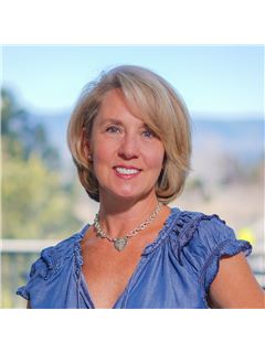 Jenn Eisenhart - RE/MAX Real Estate Group