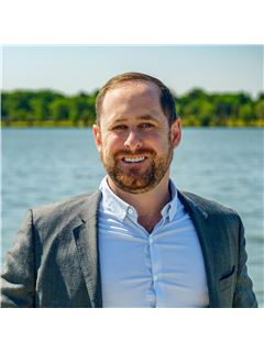 Christopher Wedgwood - RE/MAX Alliance