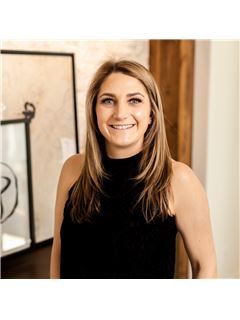 Alyssa Longo - RE/MAX Leaders