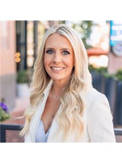 Angie Chavez - RE/MAX Professionals