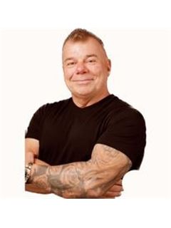 Brad Corn - RE/MAX Alliance