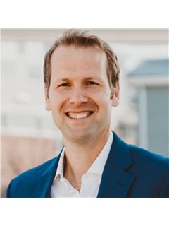 Kurt Jalbert - RE/MAX Professionals