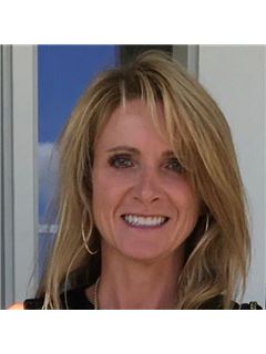 Wendi M Pavek - RE/MAX Advantage Plus