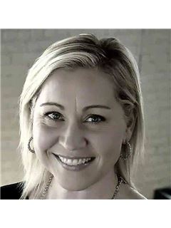 Andrea Theis - RE/MAX Advantage Plus