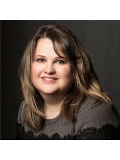 Karen Lunzer - RE/MAX Advantage Plus