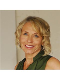 Pam M Howard - RE/MAX Results