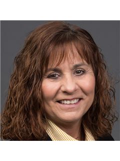 Luanne Lind - RE/MAX Results