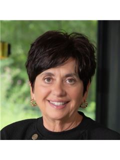 Robin Gwaltney - RE/MAX Results