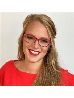 Alexandra Dela - RE/MAX Results