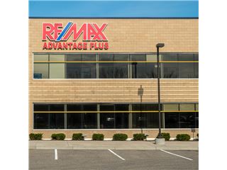 Office of RE/MAX Advantage Plus - Eagan