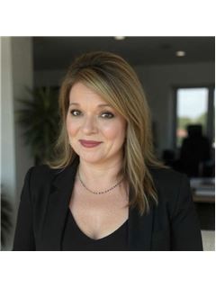 Associate - Julie M. Kirkiewicz - RE/MAX Results