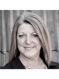 Tammy Halveland - RE/MAX Results