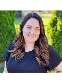 Mackenzie Price - RE/MAX Traders Unlimited