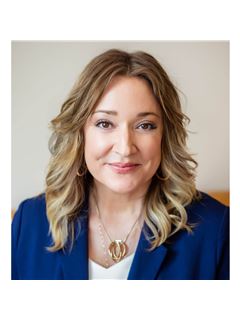 Katy Clark - RE/MAX Alliance