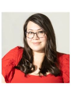 Lupita Padilla - RE/MAX Realty Associates