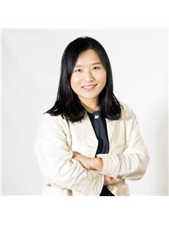 Esther Shin - RE/MAX Realty Associates