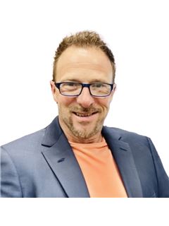 Jamie Harwood - RE/MAX Traders Unlimited