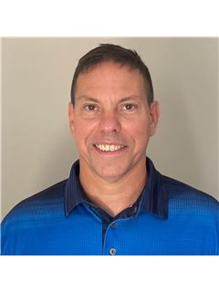 Kenneth Analla - RE/MAX On the Move