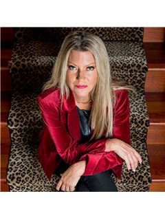 Casey Ryan - RE/MAX Realty Associates