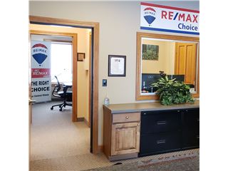Office of RE/MAX Choice - Champaign