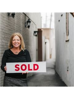 Mary Frances Weir - RE/MAX Crossroads Properties