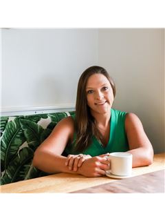 Erica Cunningham - RE/MAX Crossroads Properties