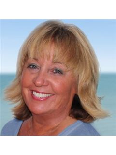 Tanas Wilcox REALTOR - RE/MAX Crossroads Properties