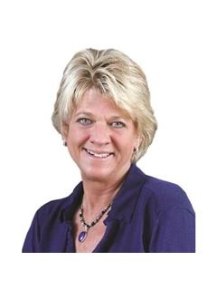 Lynn Semer - RE/MAX Showcase