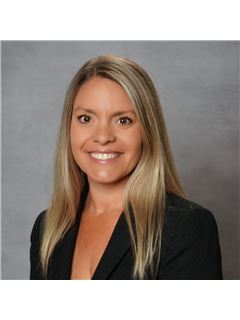 Michelle Neal - RE/MAX Crossroads Properties