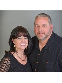 Holly Abel Grimm - RE/MAX Crossroads Properties