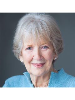 Linda Smith - RE/MAX Crossroads Properties